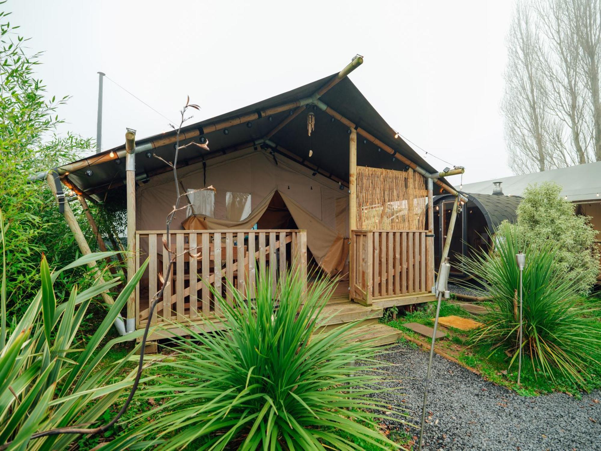 Sunset Retreats Safari Tent Ombersley Exterior photo